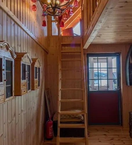 Sharming In Sund (Nordland)